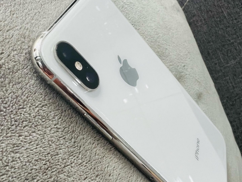 iPhone Xsmax 64G Silver