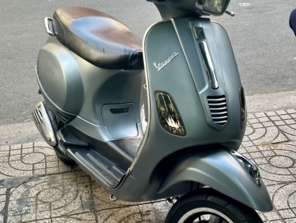 Bán Vespa S125 đèn vuông 2010 xám nhám