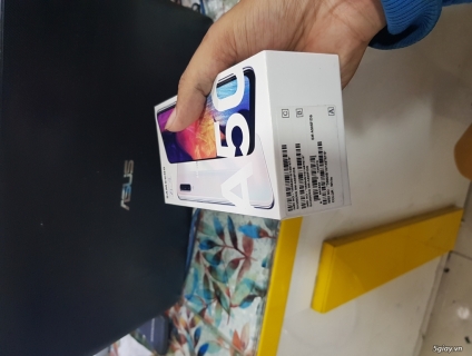 Samsung A50 chính hãng new 100% nguyên tem chưa bóc