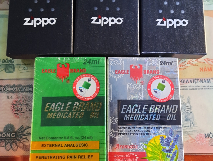 Zippo xịn và dầu xanh xách tay về từ USA. ĐT(Zalo) : 0909196954