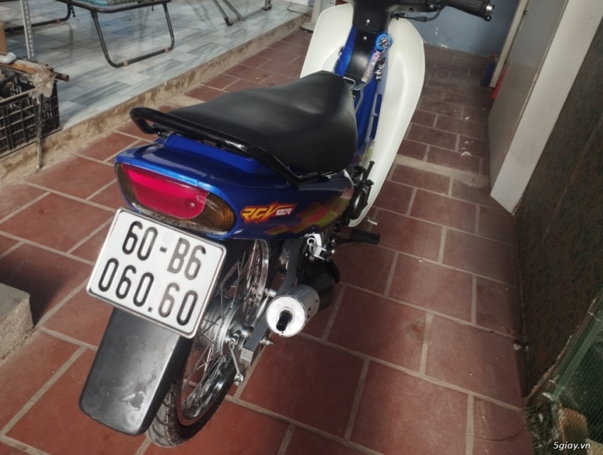 Satria 2000 xuống dàn áo 110 xanh long lanh