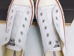 Cần thanh lý bata Converse trắng chất liệu da