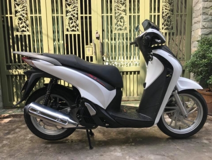 Shvn lên Full áo Ý màu Trắng đen Sporty,xe đẹp 98%,bstp chính chủ