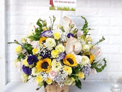 Shop hoa tươi quận Đống Đa hướng dẫn chọn hoa sinh nhật sếp
