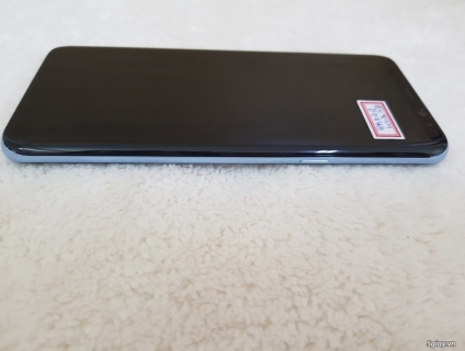 cần bán em galaxy S8+ 64G quốc tế