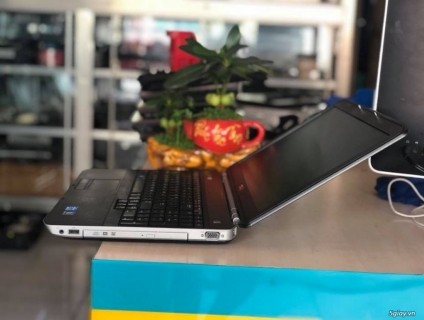 Laptop cũ Dell Latitude E5530 hàng usa