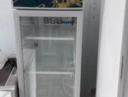 Tủ mát cũ Alaska 250 lít, đẹp 90% giá rẻ cực sốc, đầy khay đầy vỹ