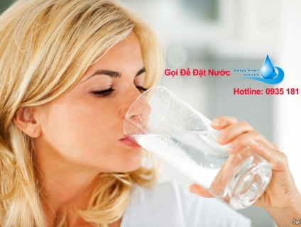 Uống nước khoáng có thực sự giảm cân được không?