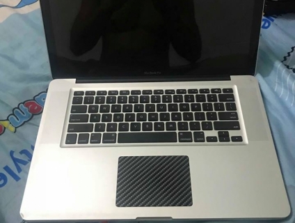 Macbook Pro 15inch i7 mới 90%, zin 100%