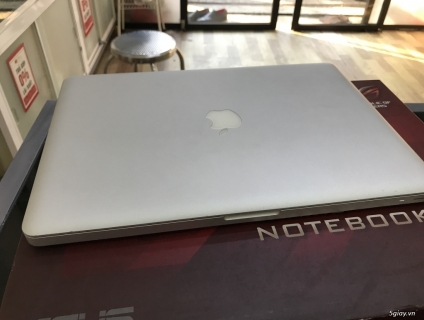 Bán Macbook Pro Mid 2012 i7 ram 8gb, còn rất đẹp màn hình 15 inch