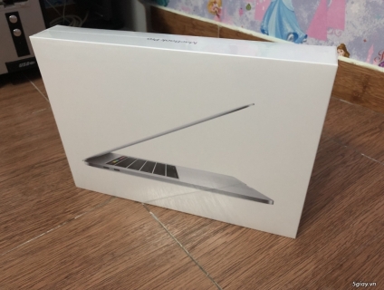 macbook pro touchbar 2018 xách tay mỹ