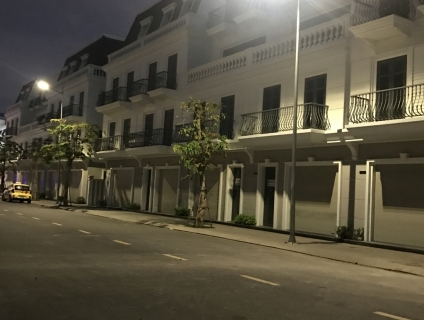 Nhà Phố Mặt tiền đường Hùng Vương