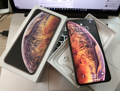 Sang Xs Mã 256gb màu gold Sài 2 tháng, xơ ý xước viền nhẹ ko sao cả.