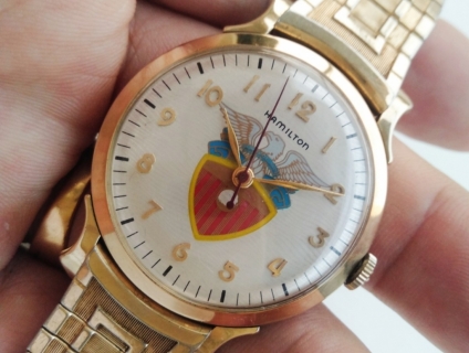 Đồng hồ Hamilton vàng đúc 10k