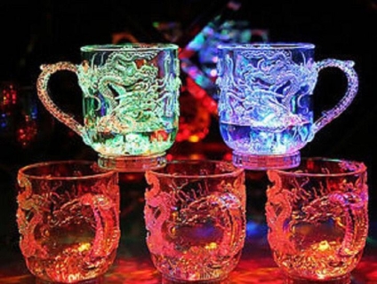 MS20 - LY ĐỔ NƯỚC TỰ ĐỘNG SÁNG RỒNG 7 MÀU  Đấu giá kết thúc hôm nay 23h00p ngày 14/1/2020