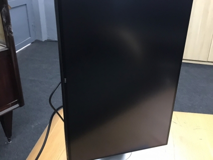 Cần bán: Màn hình 4K Dell U2718Q