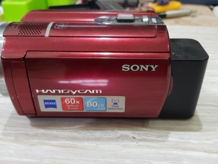 Bán máy quay phim sony handycam DCR-SR68E, ổ cứng 80g.