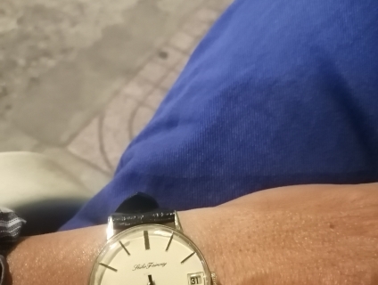 Đồng hồ lên dây cũ