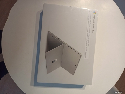 Surface pro 6 i5/16/256 NEWFULLBOX
