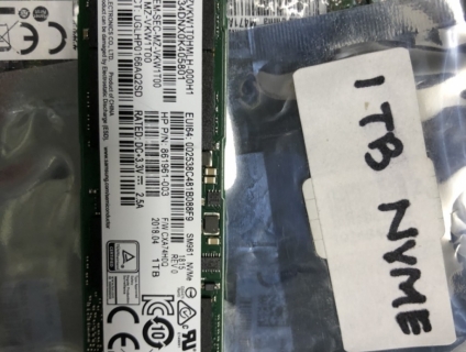 thẻ ssd Nvme và Ram4 tháo máy sức khoẻ tốt