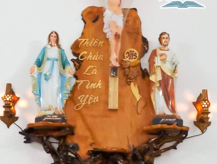 Bàn thờ chúa cao cấp