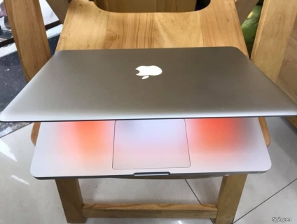 Macbook Pro 13"  late 2011  Core i5 2.4-8Gb- Máy chất đẹp giá rẻ!