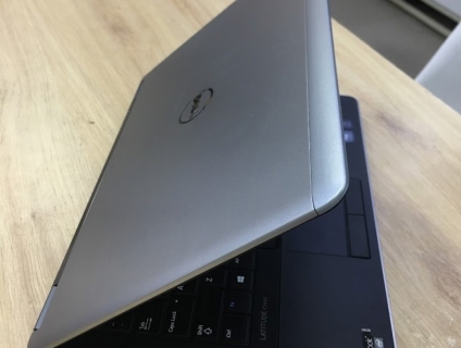 DELL LATITUDE 7440 - Ngoại hình đẹp/ Cấu hình cao