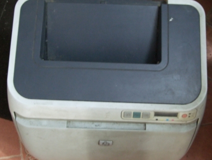 Máy in HP color laser 2600n vừa hết mực. ko xài nữa, bán rẻ.