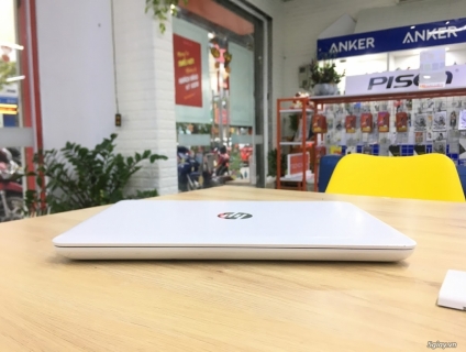 HP F03 - Laptop Văn phòng giá rẻ cho bạn/ Tông màu trắng trẻ trung