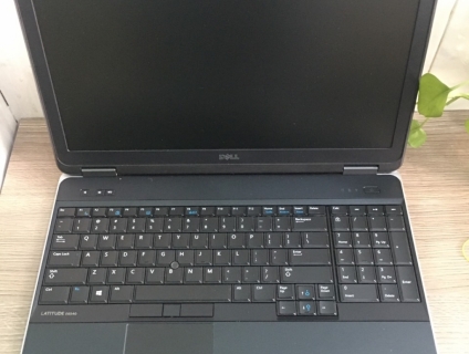 DELL E6540,CORE I5-4200M,RAM 4GB,SSD 128GB + HDD 320GB GIÁ 5TR8