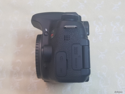 Cần bán canon T6s mới 99%