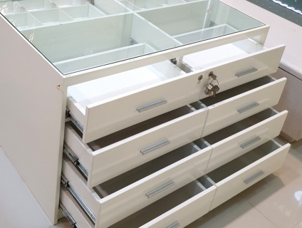 THANH LÝ TỦ KÍNH GỖ MDF LOẠI 1