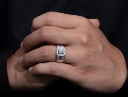 Bí kíp chọn nhẫn nam kim cương phù hợp với tay - Một số mẫu nhẫn nam k