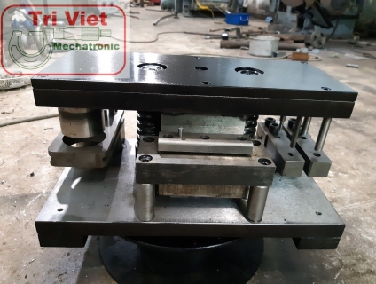 Báo Giá Khuôn Dập Liên Hoàn