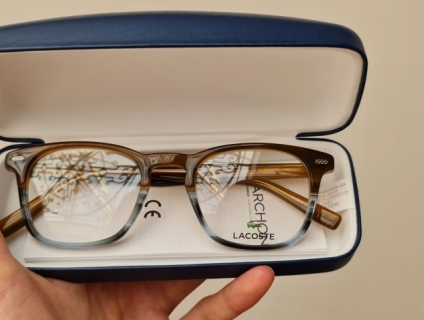 Gọng cận nữ Lacoste chính hãng săn sales tại Anh có bill