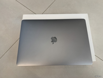 THANH LÍ MACBOOKPRO 2019 CORE I9 ,15INCH SSD 512 FULLBOX