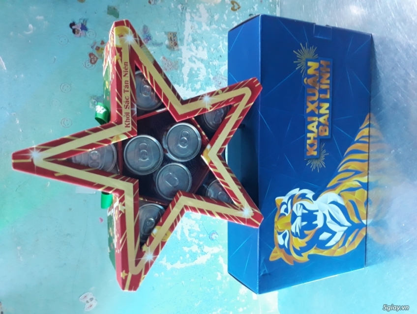 Bia Heineken hộp quà ngôi sao 2023