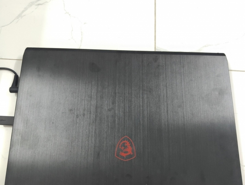 Bán Msi GF75 Thin 9rcx i7 gen 9, màn 17.3", new 98% lúc mua hơn 30tr