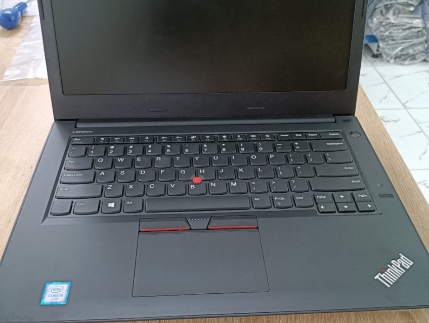 Thinkpad E470 core i5 -6200/ 8gb giá cực rẻ , hàng mỹ 100%