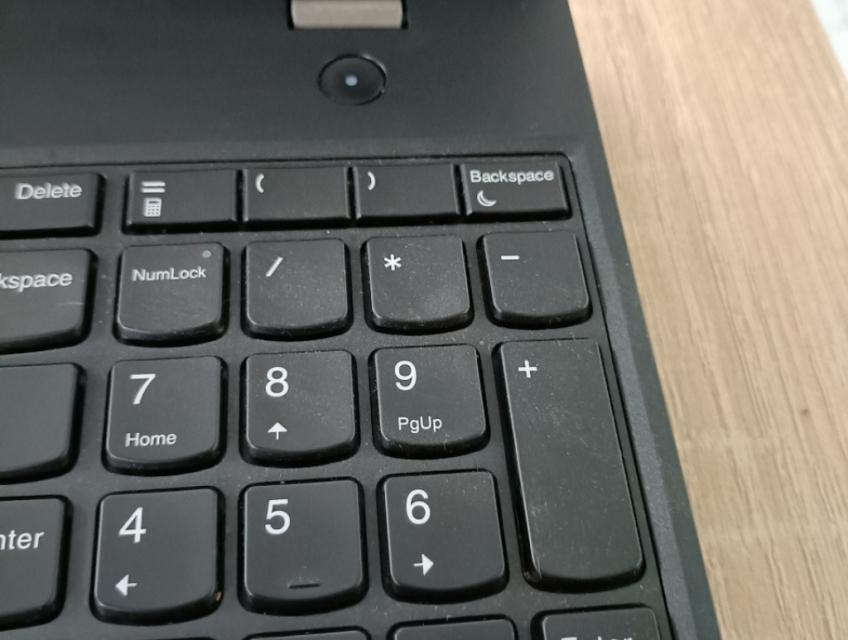 Thinkpad T570 Core i7 -7600u/16Gb / 512Gb / VGA GF 940MX giá rẻ