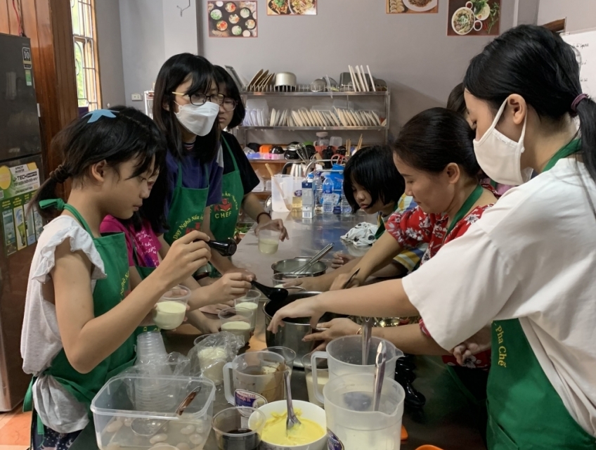 Khóa học siêu đầu bếp nhí tại long biên