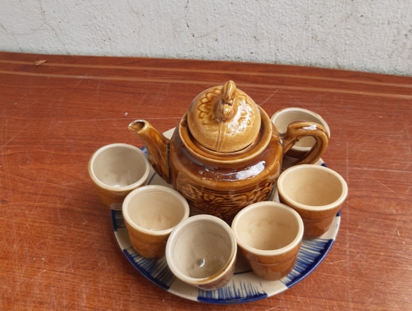 bộ bình trà và gạt tàn kiểu nam bộ xưa
