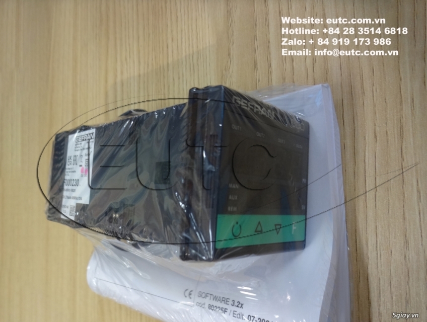 Bộ điều khiển nhiệt độ Gefran