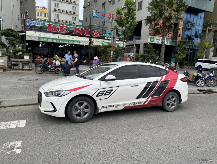 Cho thuê xe tự lái, có tài Đà Nẵng