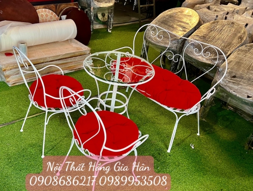 Ghế sắt sân vườn