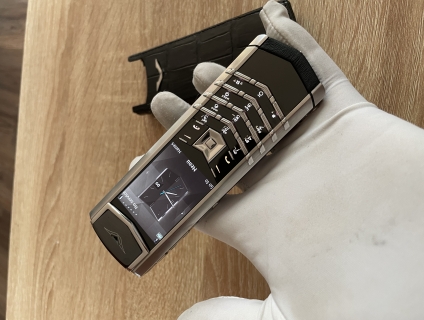 Vertu sinature S bản thép nguyên zin chưa đến 30 củ