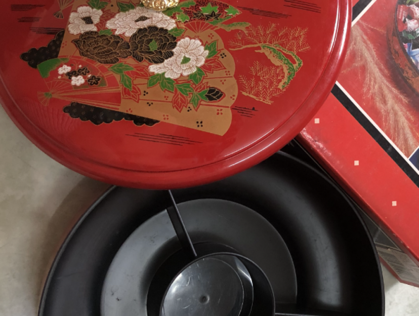 Bộ ấm trà sứ Minh Long rẻ lắm