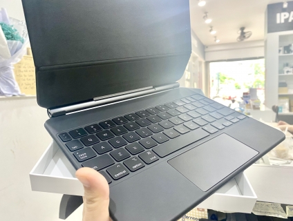 Bàn phím Magic keyboard 12.9inch Loại có rê chuột fullbox đẹp 99