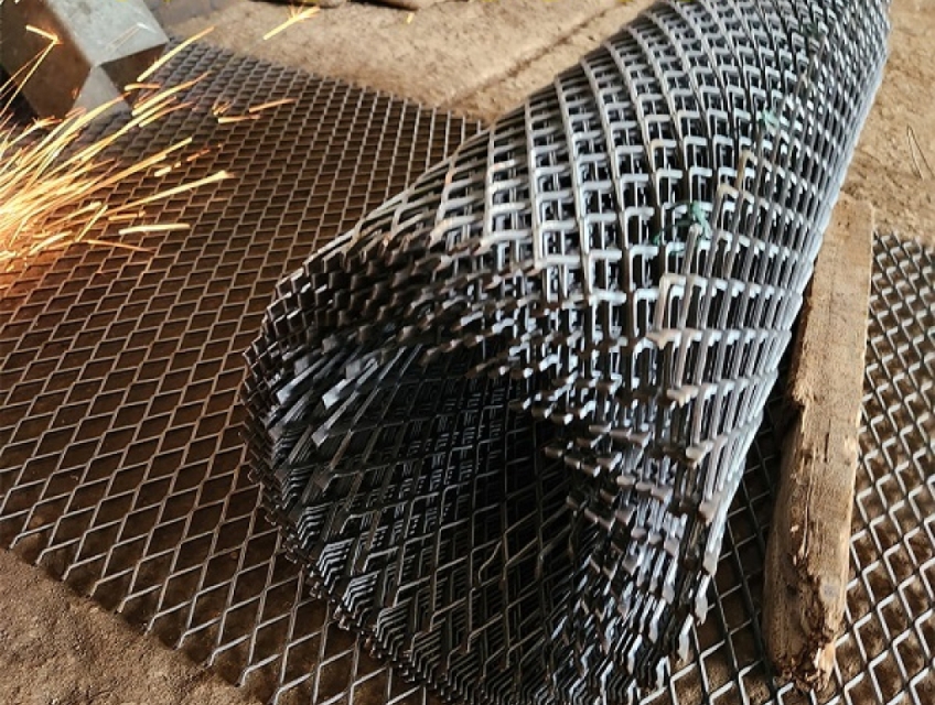 Lưới mắt cáo 20x40x2mm hàng sẵn tại kho