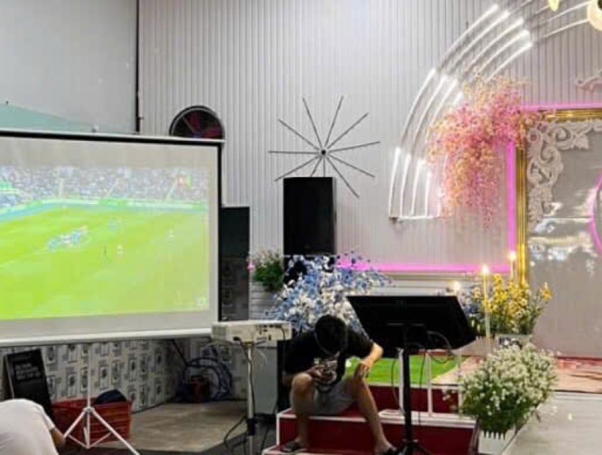 Thuê loa karaoke máy chiếu màn chiếu giá rẻ tại Hà Nội